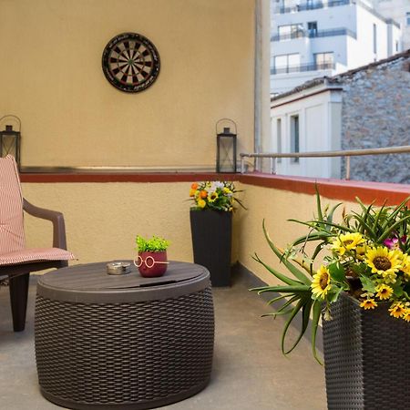 Downtown Quiet Apartment On A Pedestrian Street Ateny Zewnętrze zdjęcie